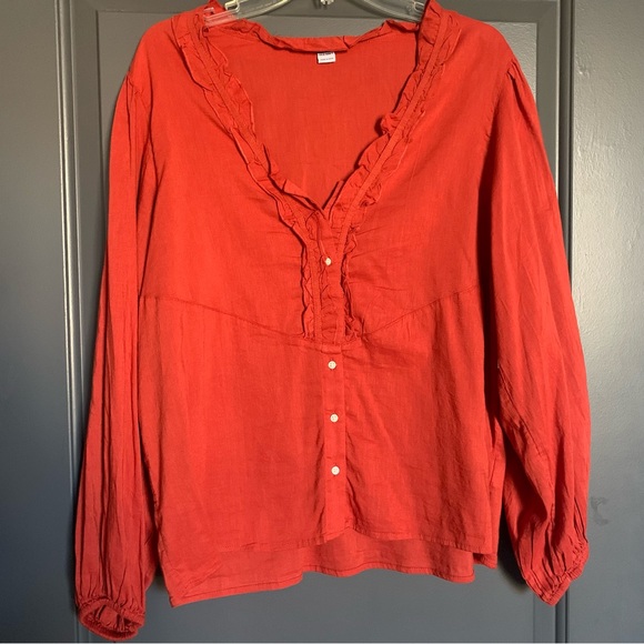 Poet’s Blouse - Picture 1 of 7